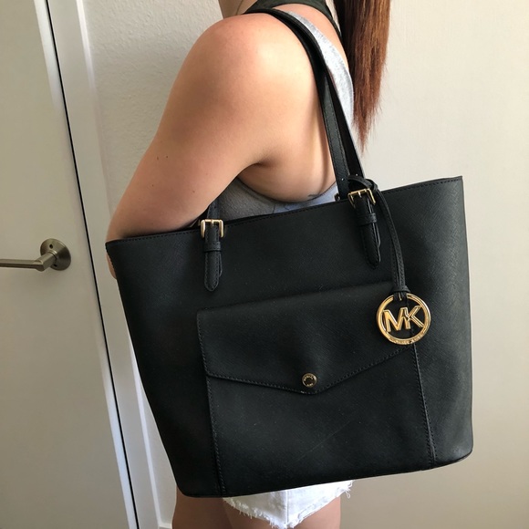 Micheal Kors black shoulder bag - Picture 4 of 5